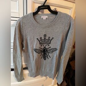 Queen Bee Crew Neck Sweater size small